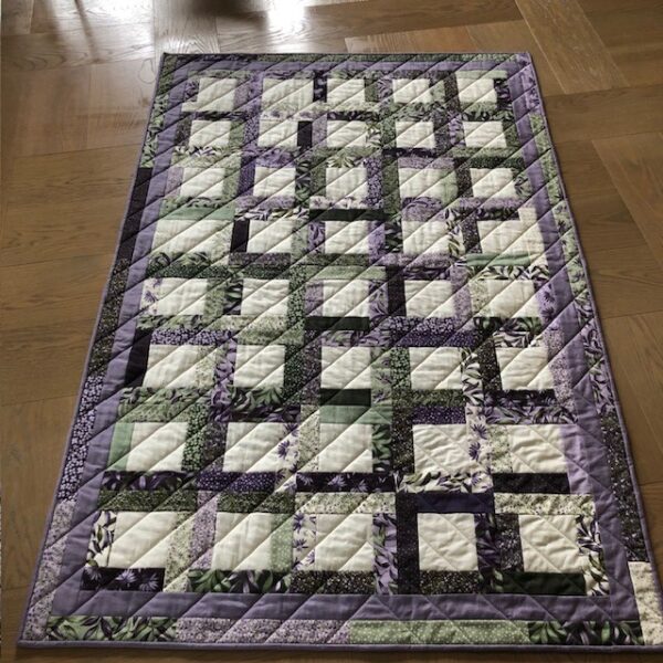 Tagesdecke lila