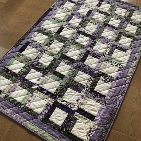 Tagesdecke lila