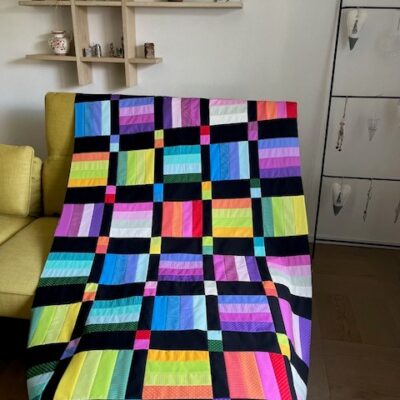 Tagesdecke-schwarz-bunt